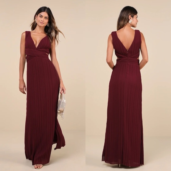 Lulus Dresses & Skirts - LULUS COMPELLING POISE BURGUNDY RED PLISSE CHIFFON CUTOUT SLEEVELESS MAXI DRESS